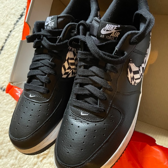 Size 12 - Nike Air Force 1 Low (Tiger Camo) Black/White - Picture 4 of 5
